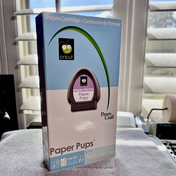Used - Cricut Cartridge - Paper Pups - Picture 3 of 4